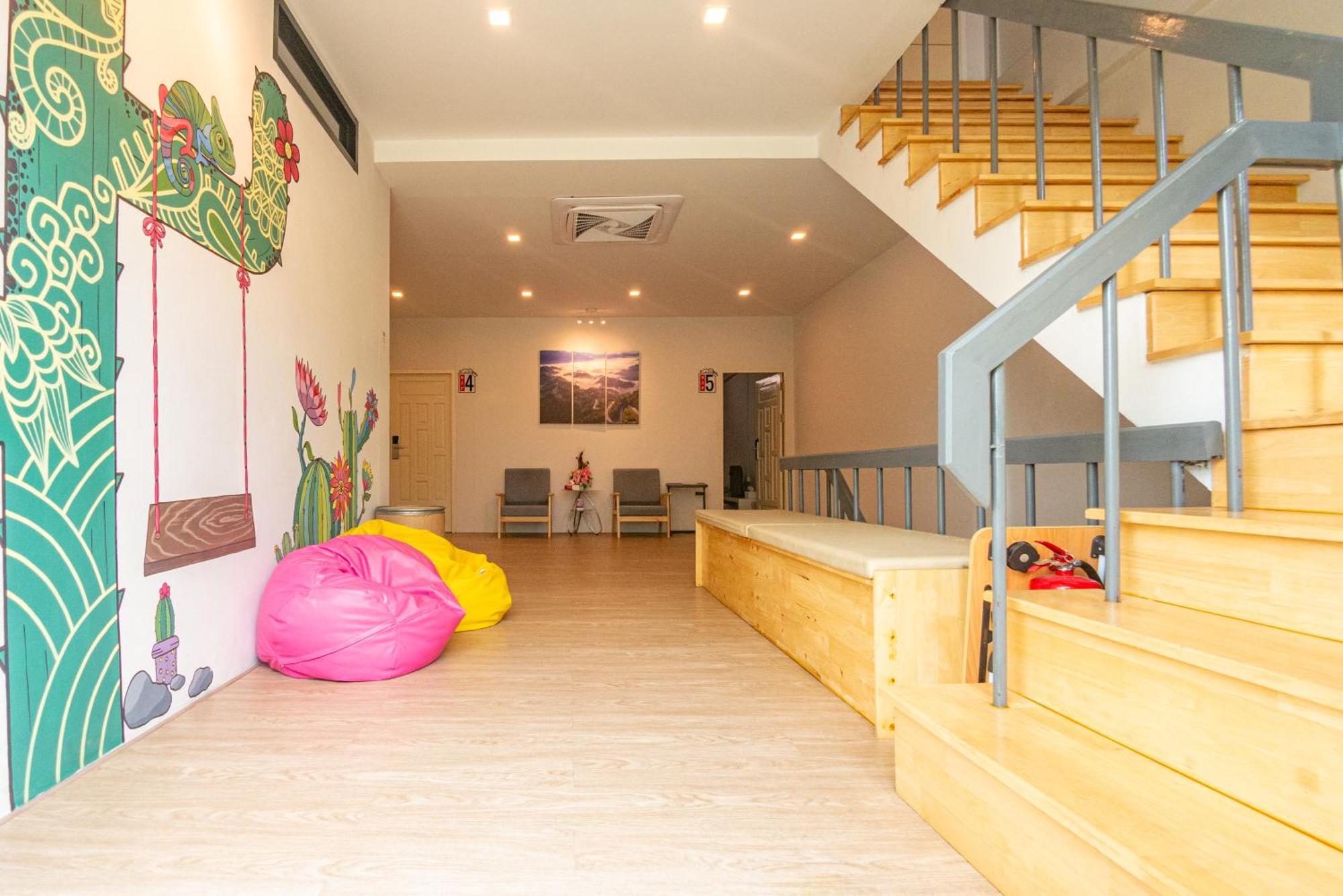 Paknap Hostel Nan Eksteriør bilde