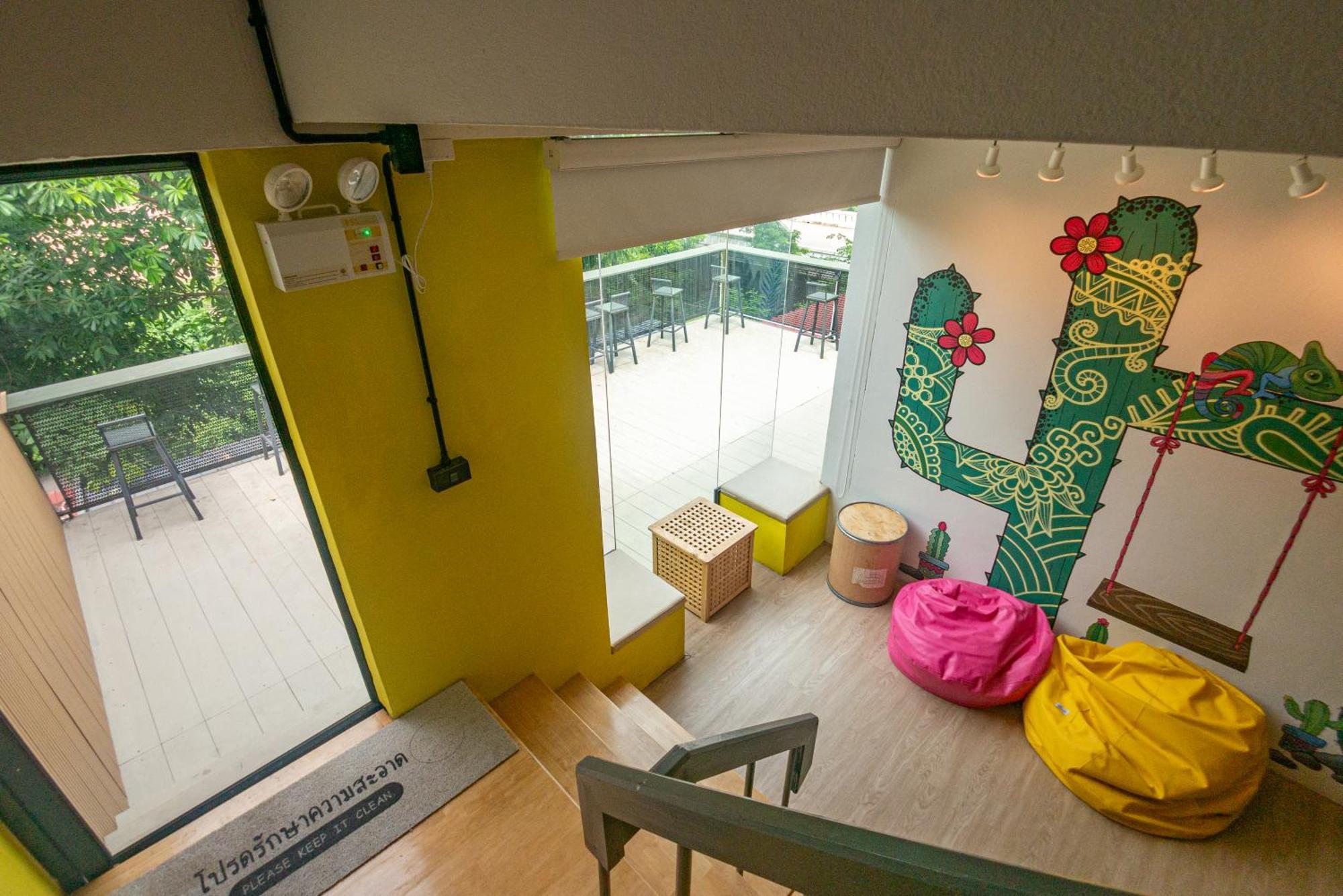 Paknap Hostel Nan Eksteriør bilde
